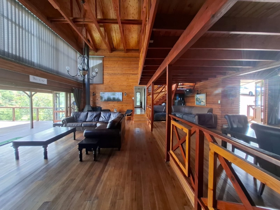 5 Bedroom Property for Sale in Waterkloof East North West